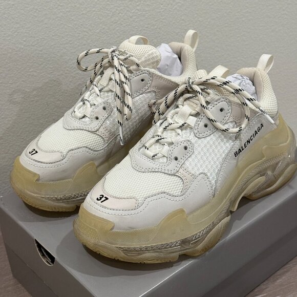 BALENCIAGA WOMEN'S TRIPLE S SNEAKER CLEAR SOLE IN WHITE - Picture 2 of 9